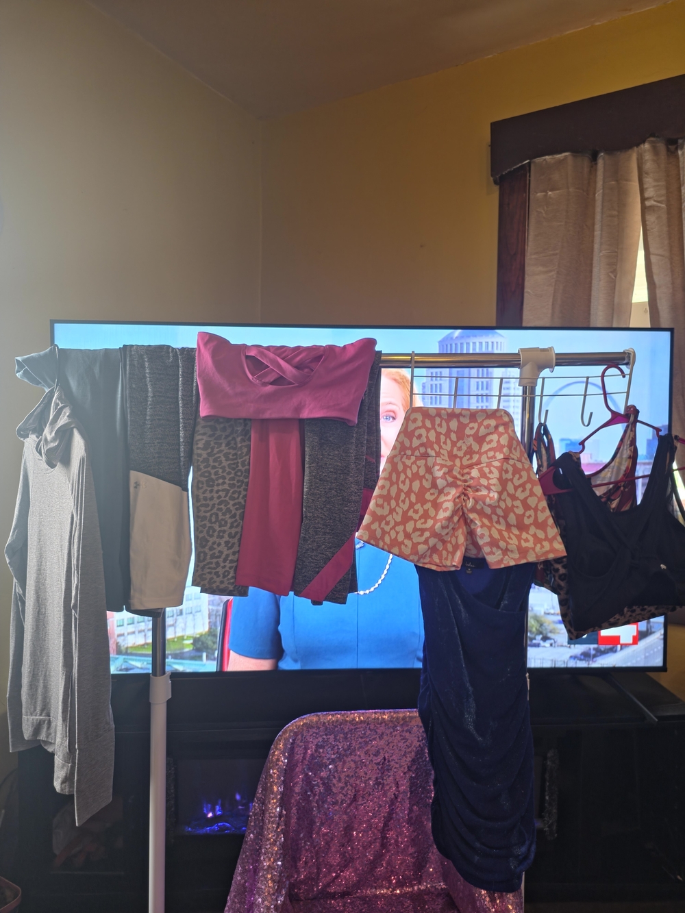 WOMANS MEDIUM SIZE BUNDLE (12 PC)